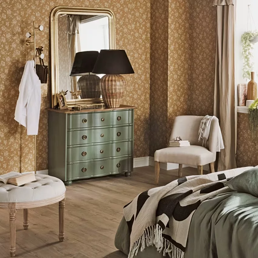 Gustavia - Commode 4 tiroirs vert kaki et métal doré L100 – Image 9