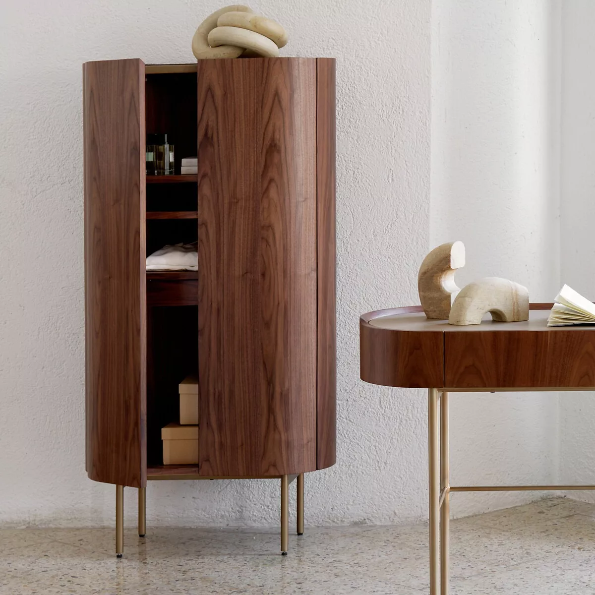 Armoire noyer, plaqué et cuir, Aslen – Image 11