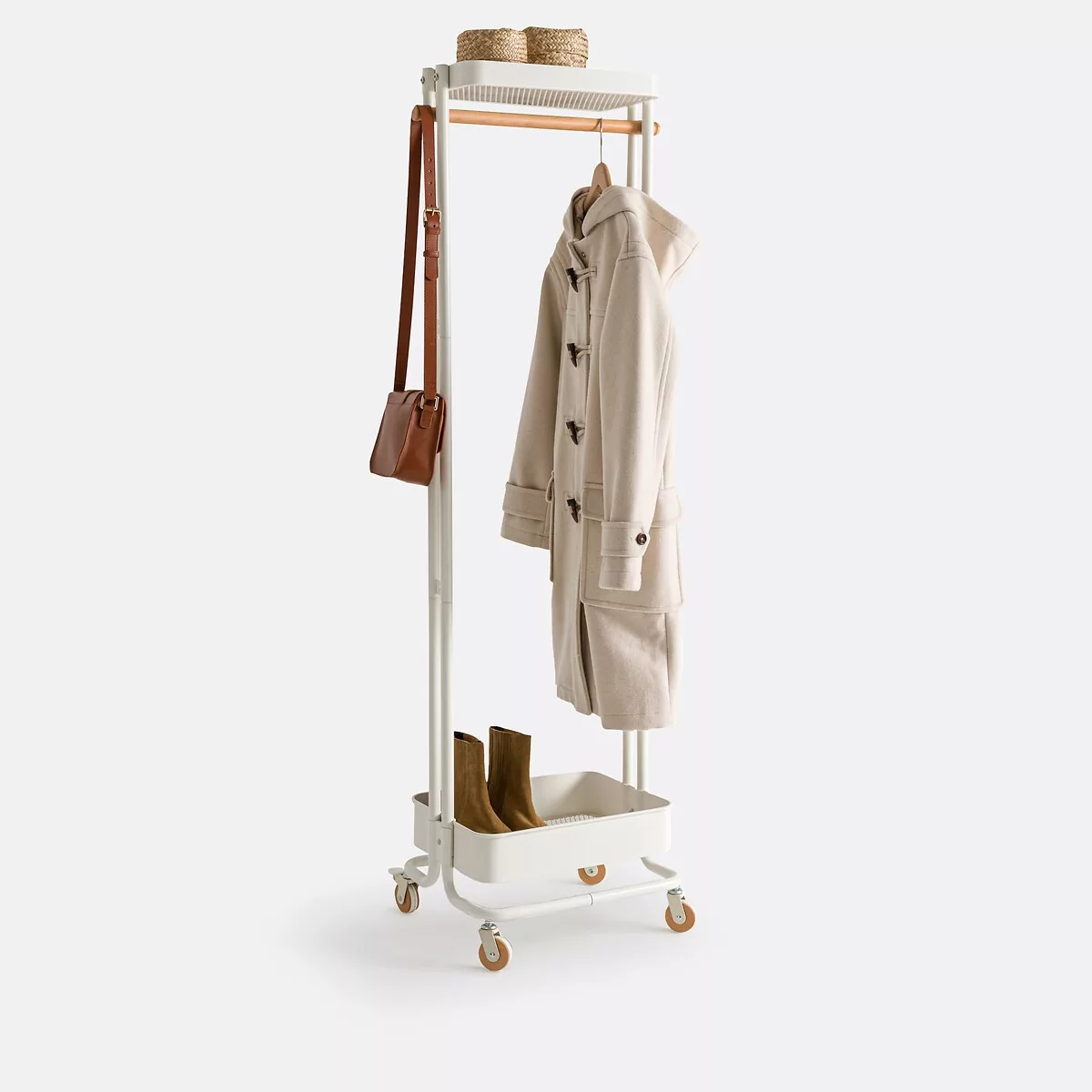 Portant à roulettes en fer et hévéa, Tania – Image 7