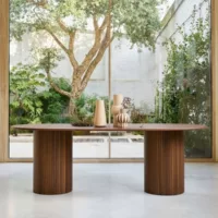 Table à manger oblongue bois d&rsquo;hévéa et placage chêne 8 places noyer – l 220 x p 100 x h 73 cm – estelle