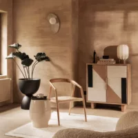 Swahi – Cabinet 2 portes en bois de manguier massif et coton tissé tricolore