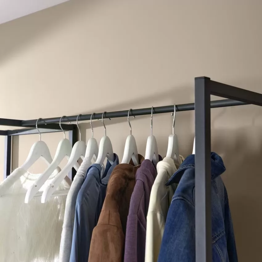 Kleid - Portant vêtements bois et métal – Image 6