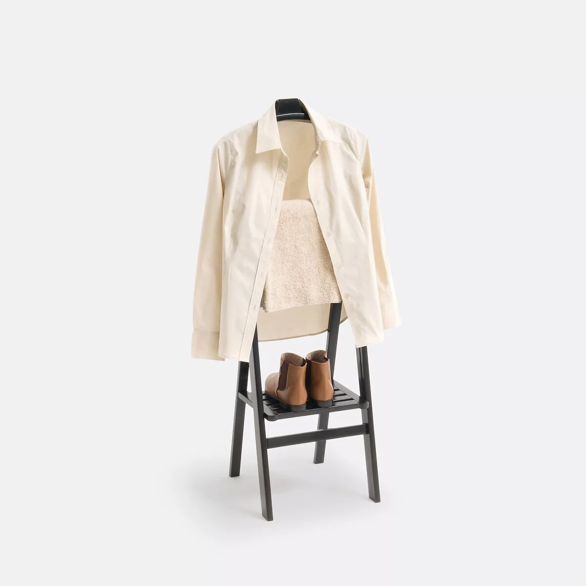 Valet pliant, en acacia, Rinkita – Image 10